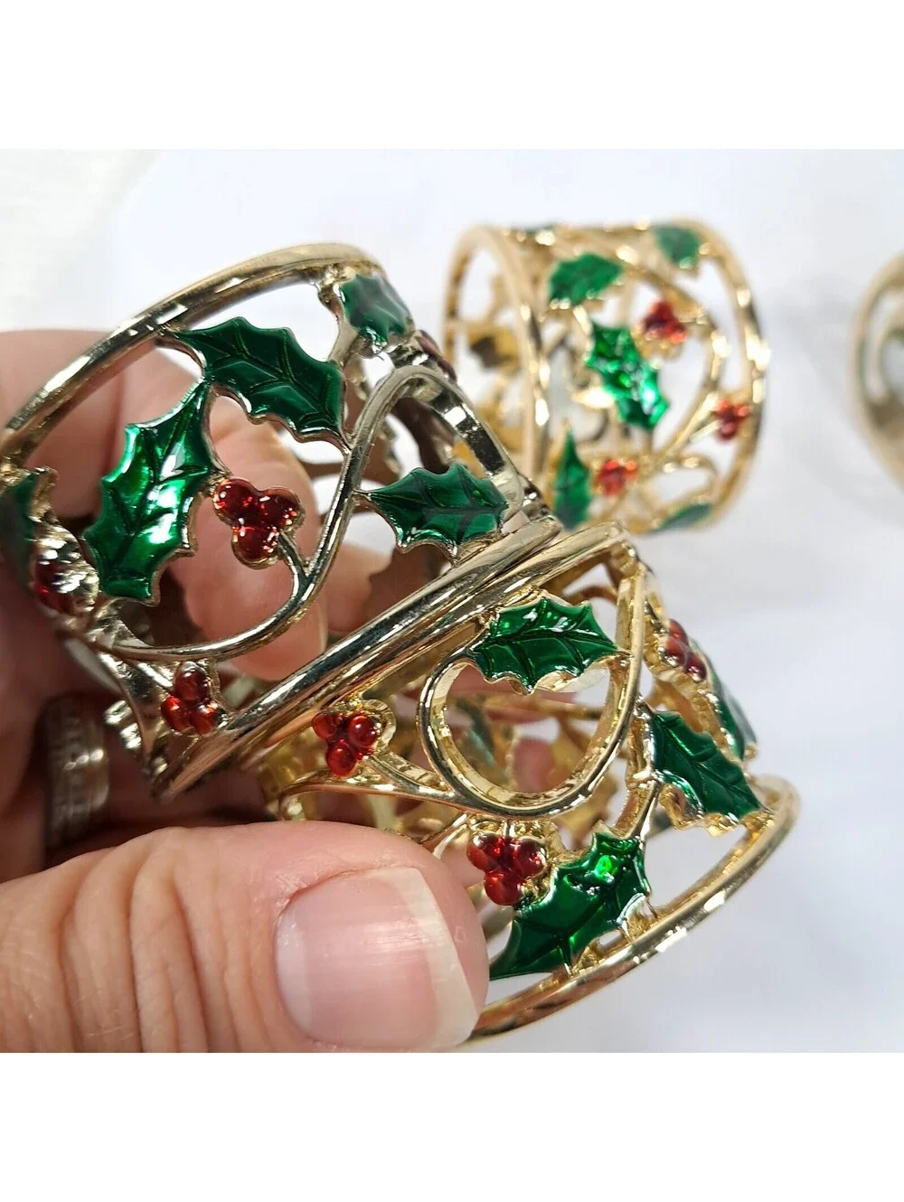 Lenox Holly & Berries Napkin Rings Set 4 Christmas berry holders vines Gold